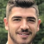 F. Özer Photo