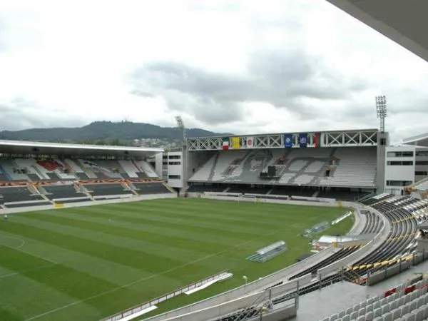 Estádio Dom Afonso Henriques Stade
