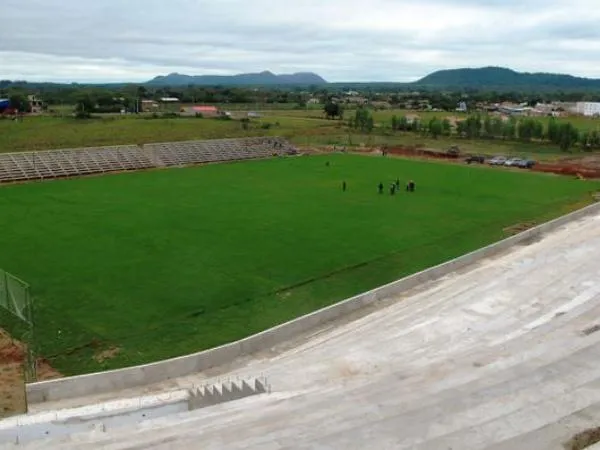 Estadio Municipal de Carapeguá Stade