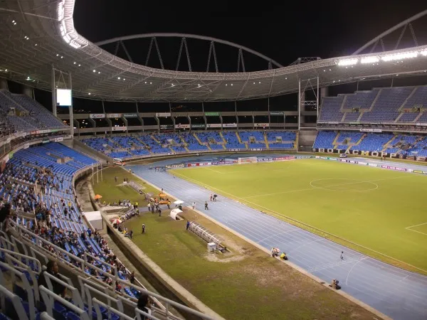 Estádio Nilton Santos Stade