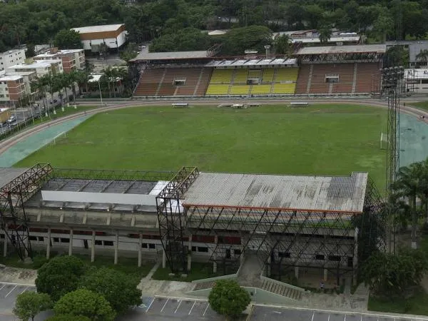 Estadio Polideportivo Misael Delgado