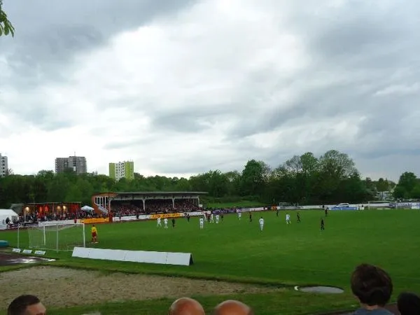 Friedrich-Ebert-Stadion Stade