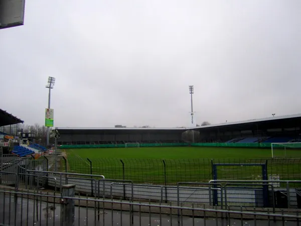 Holstein-Stadion Stade