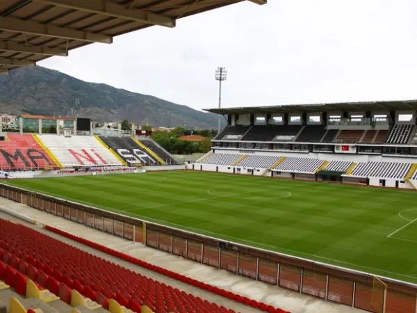 Manisa 19 Mayıs Stadyumu Stade