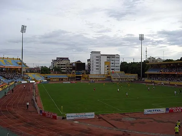 Sân vận động Hàng Đẫy (Hang Day Stadium) Stade