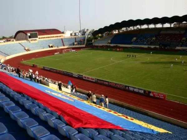 Sân vận động Thiên Trường (Thien Truong Stadium) Stade
