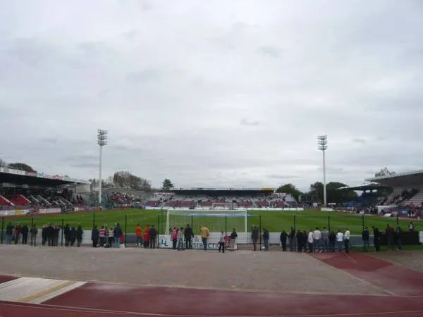 Stade de la Libération Stade