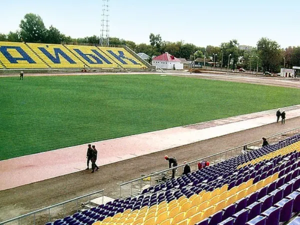 Stadion im. Petra Atoyana Stade