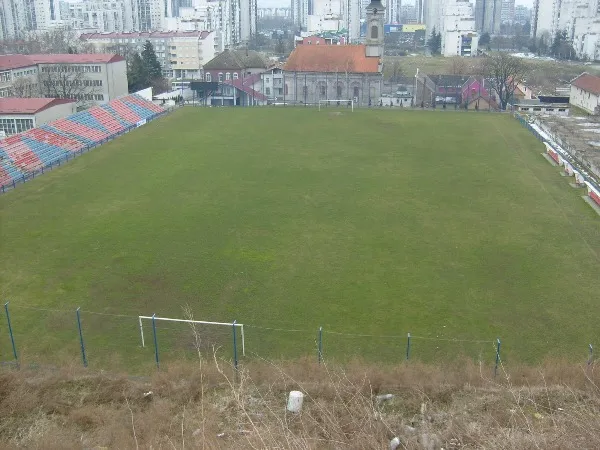 Stadion kraj Bežanijske crkve Stade