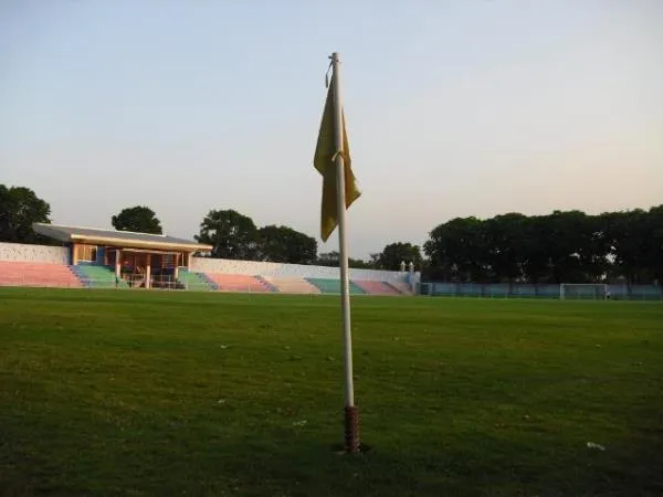 Stadion Untung Suropati Stade