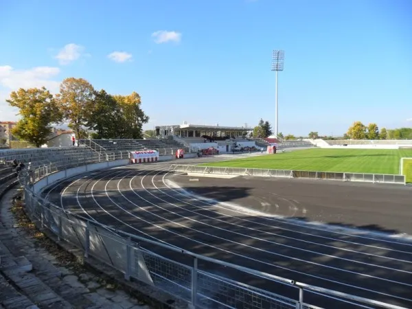 Stadiumi Skënderbeu